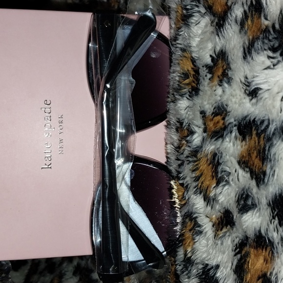 NWT🆕️Kate spade ♠️ "Samantha" sunglasses 👓 - Picture 9 of 12